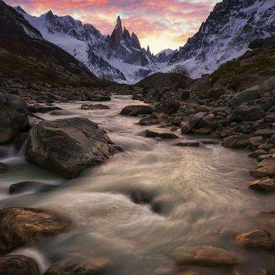 LOL外围官网手机app下载